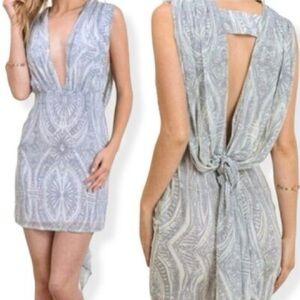 NWOT Dress Eien Bow Tie Dress